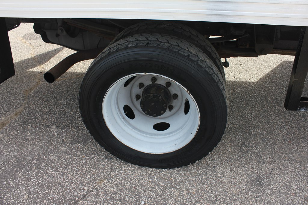 Photo 49 of this FORD F550