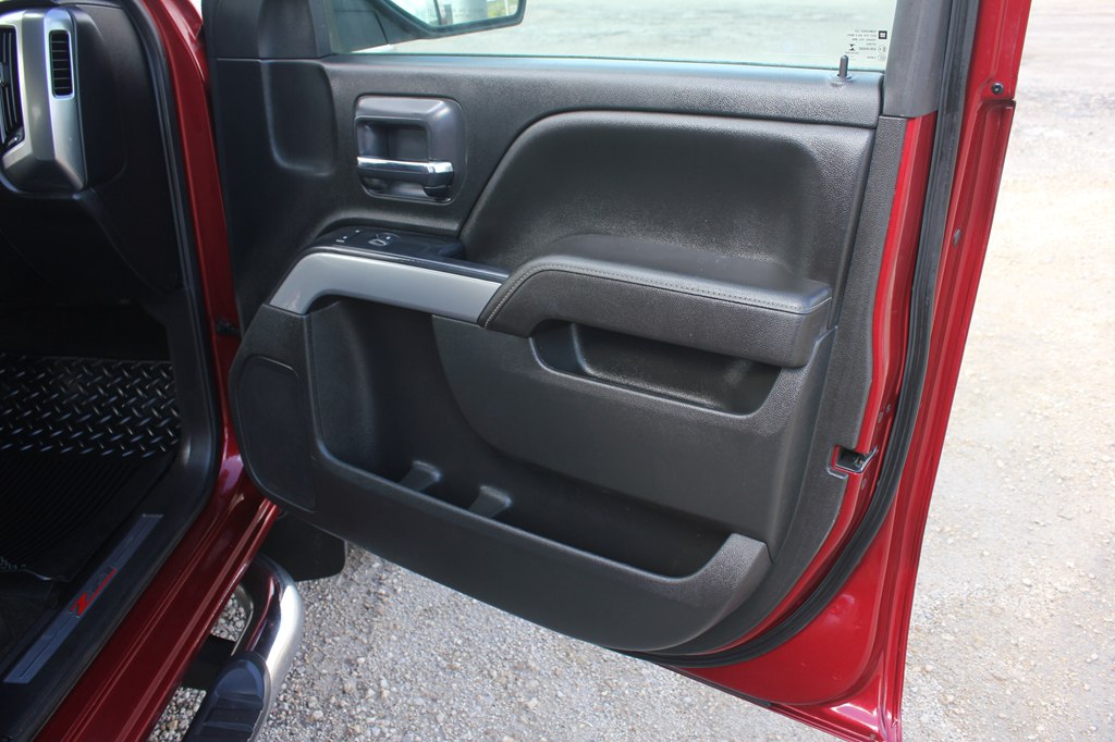 Photo 30 of this CHEVROLET SILVERADO 1500