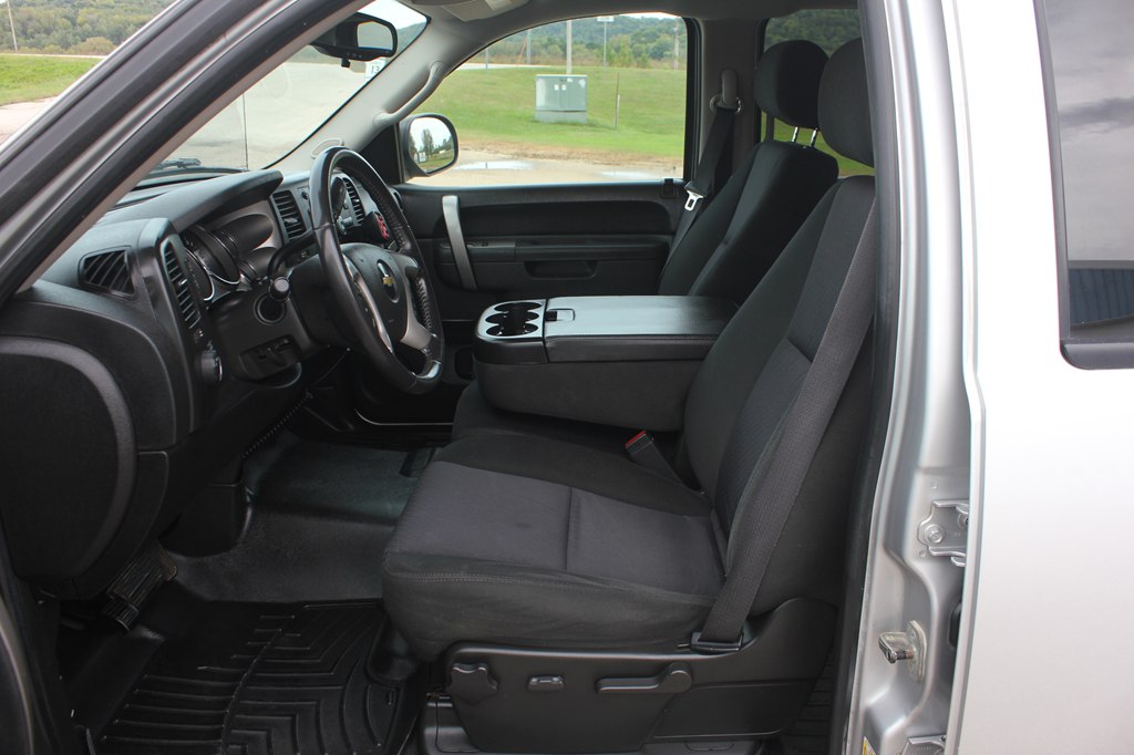 Photo 28 of this CHEVROLET SILVERADO 1500