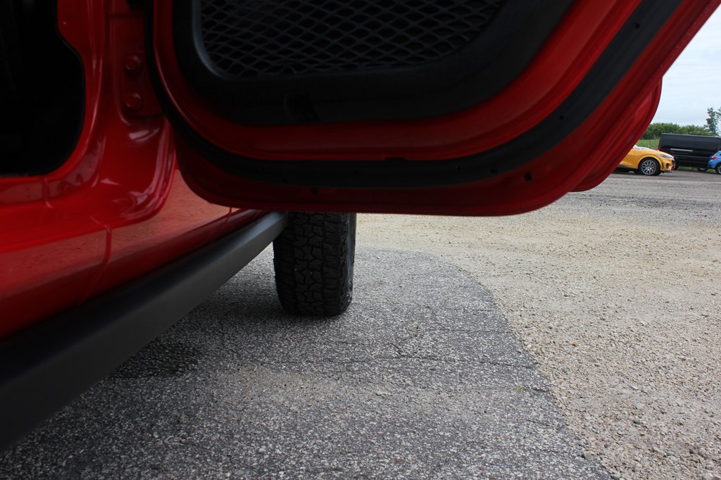 Photo 47 of this JEEP WRANGLER