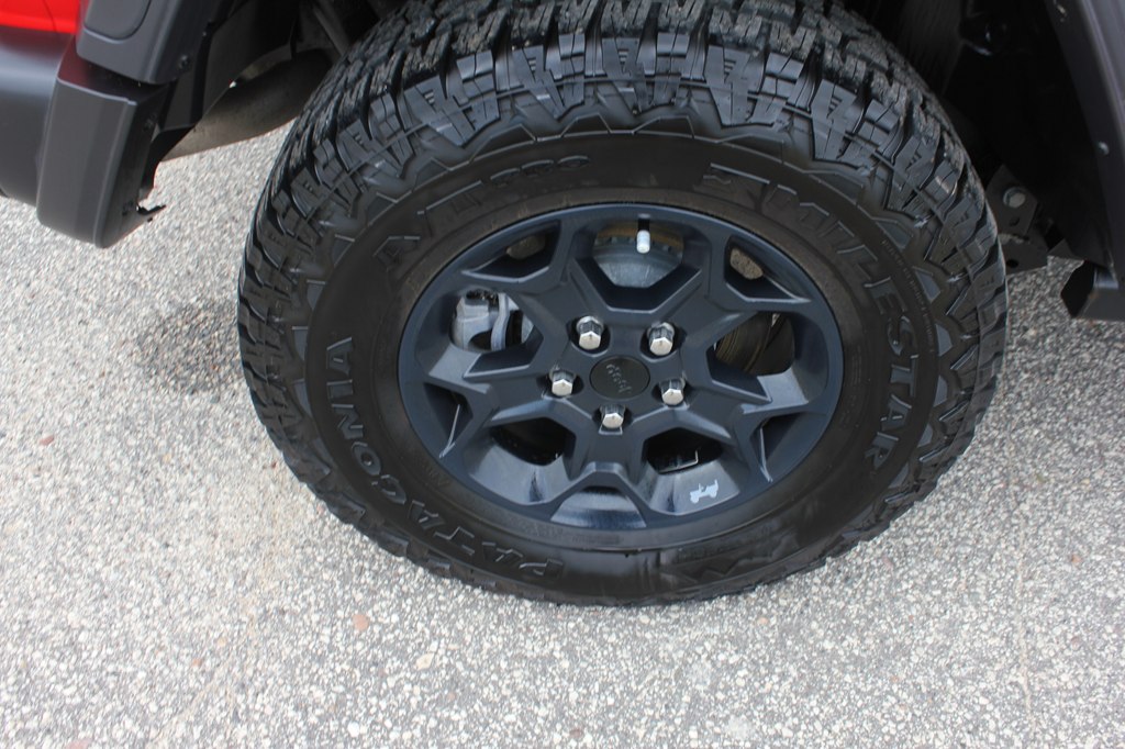 Photo 53 of this JEEP WRANGLER