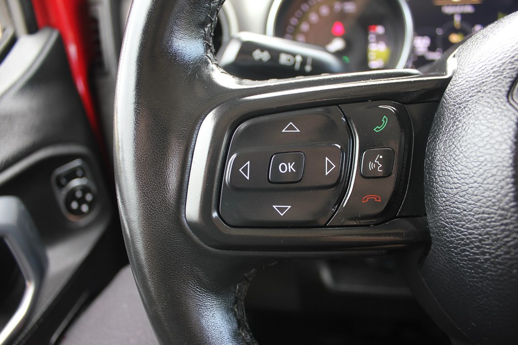 Photo 12 of this JEEP WRANGLER