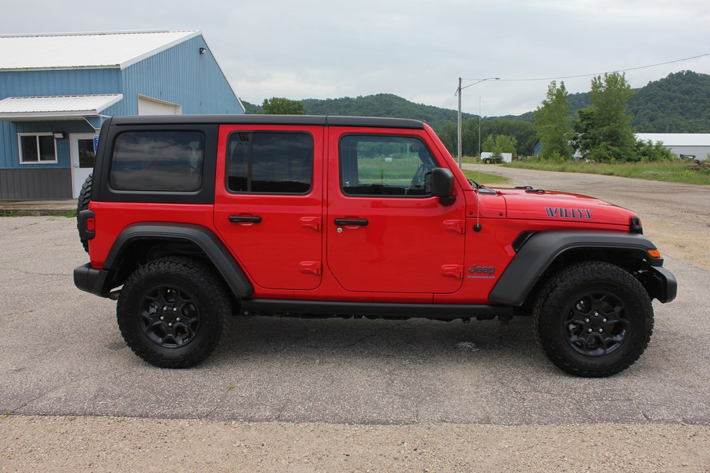 Photo 4 of this JEEP WRANGLER