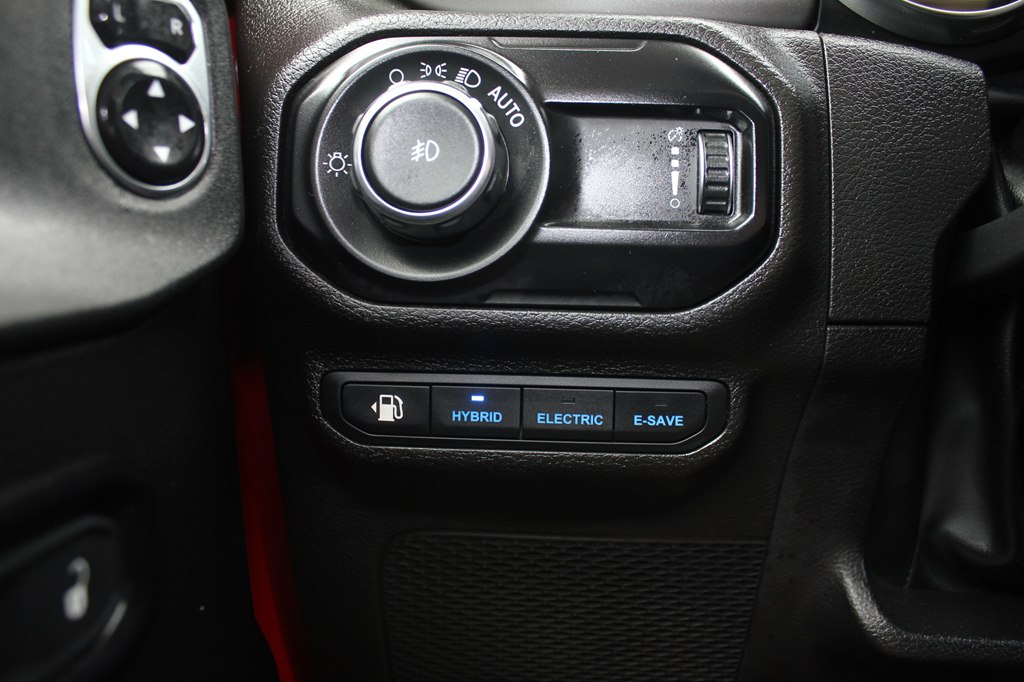 Photo 16 of this JEEP WRANGLER