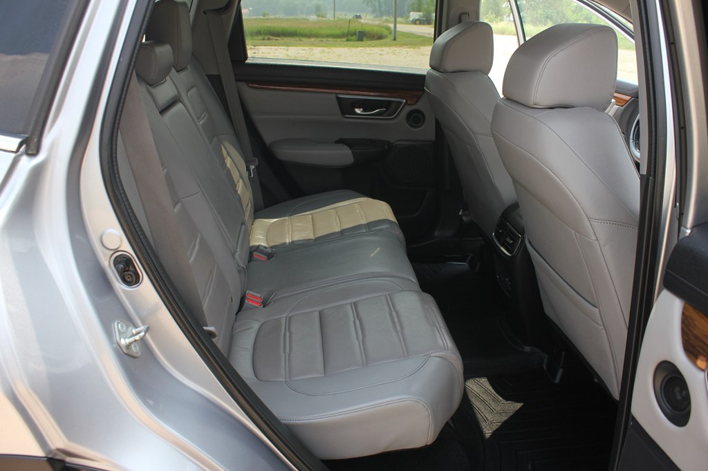 Photo 37 of this HONDA CR-V
