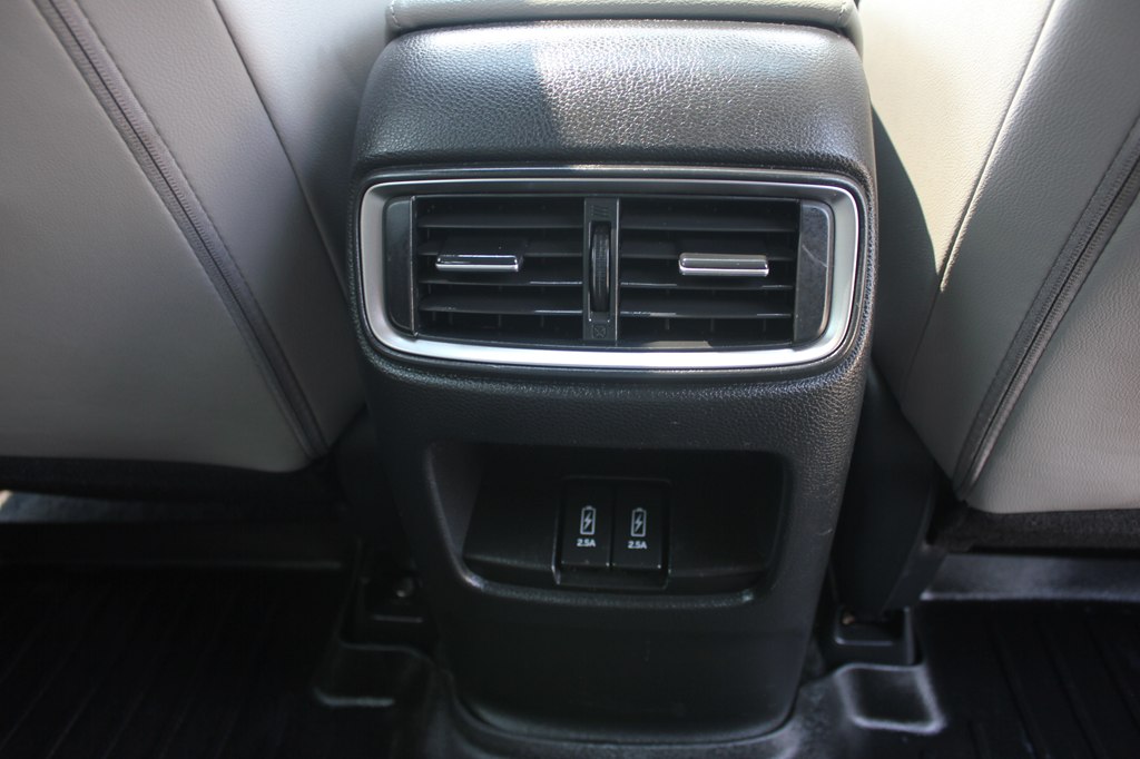 Photo 38 of this HONDA CR-V