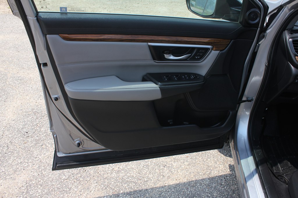 Photo 28 of this HONDA CR-V