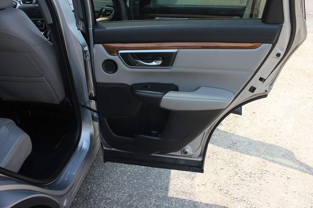 Photo 36 of this HONDA CR-V