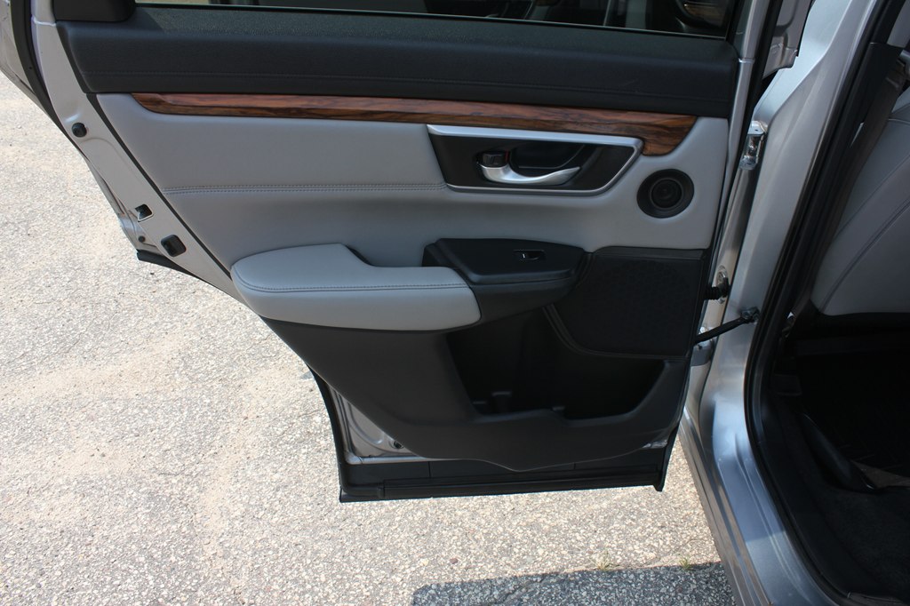 Photo 39 of this HONDA CR-V
