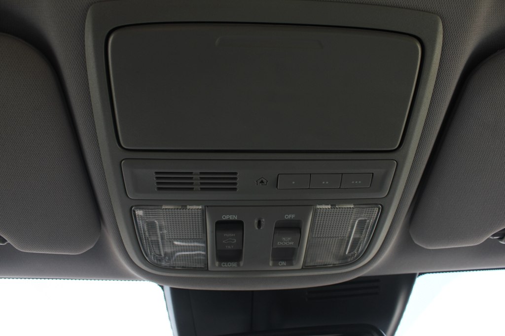 Photo 24 of this HONDA CR-V