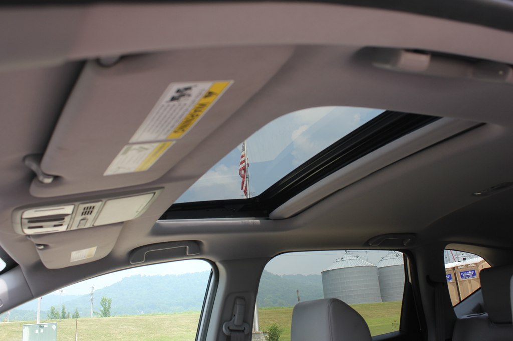 Photo 27 of this HONDA CR-V