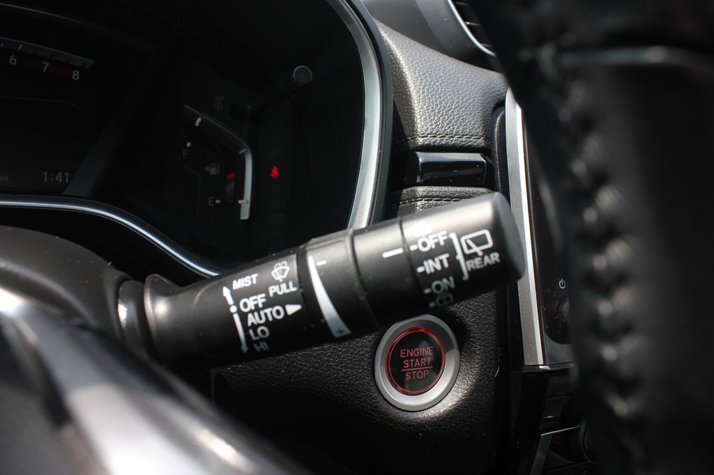 Photo 15 of this HONDA CR-V