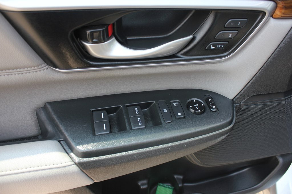 Photo 29 of this HONDA CR-V