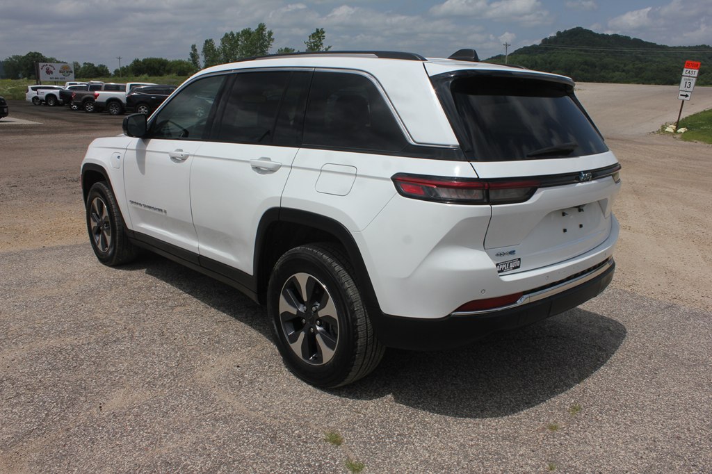 Photo 7 of this JEEP GRAND CHEROKEE