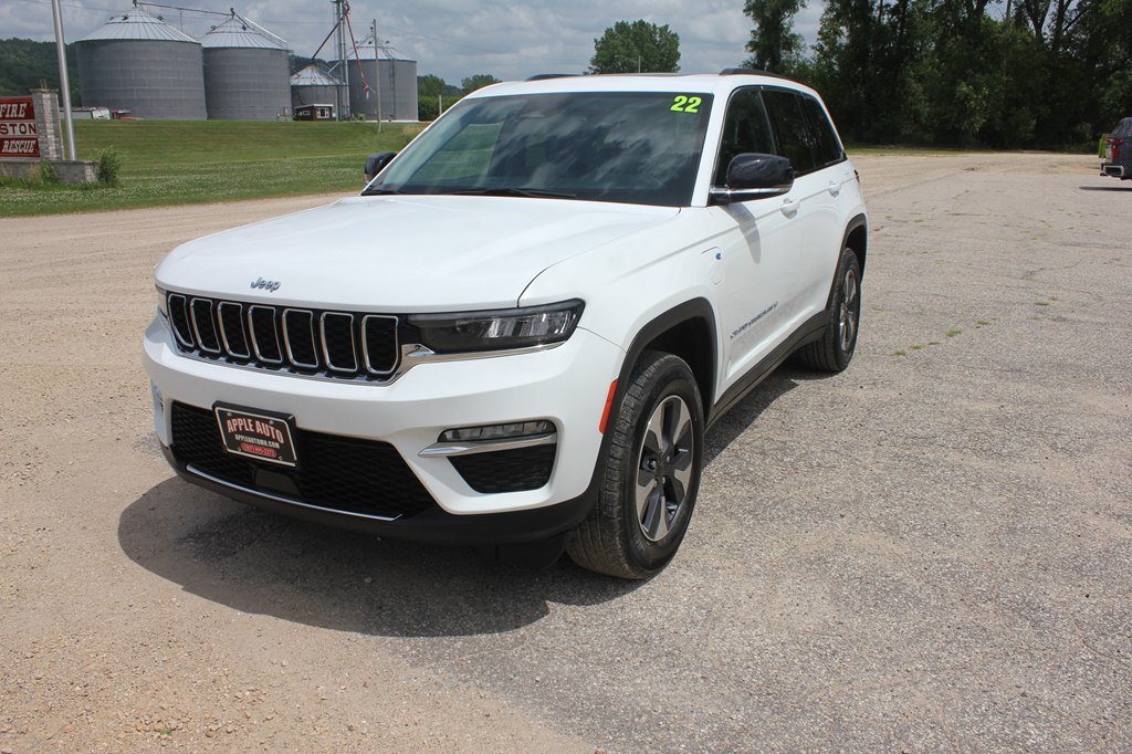 2022 JEEP GRAND CHEROKEE