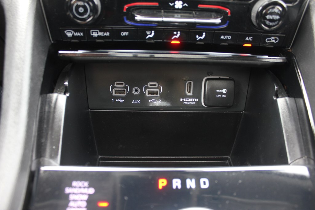 Photo 20 of this JEEP GRAND CHEROKEE