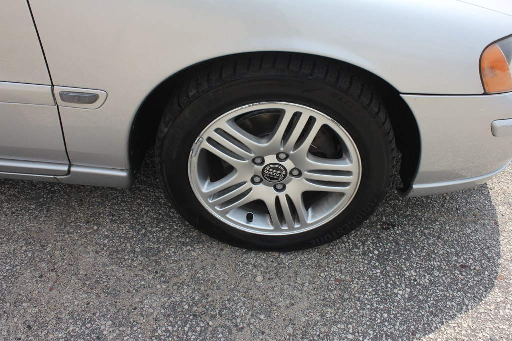 Photo 47 of this VOLVO S60