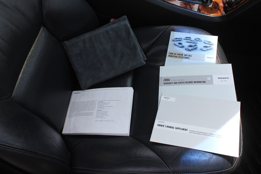 Photo 31 of this VOLVO S60