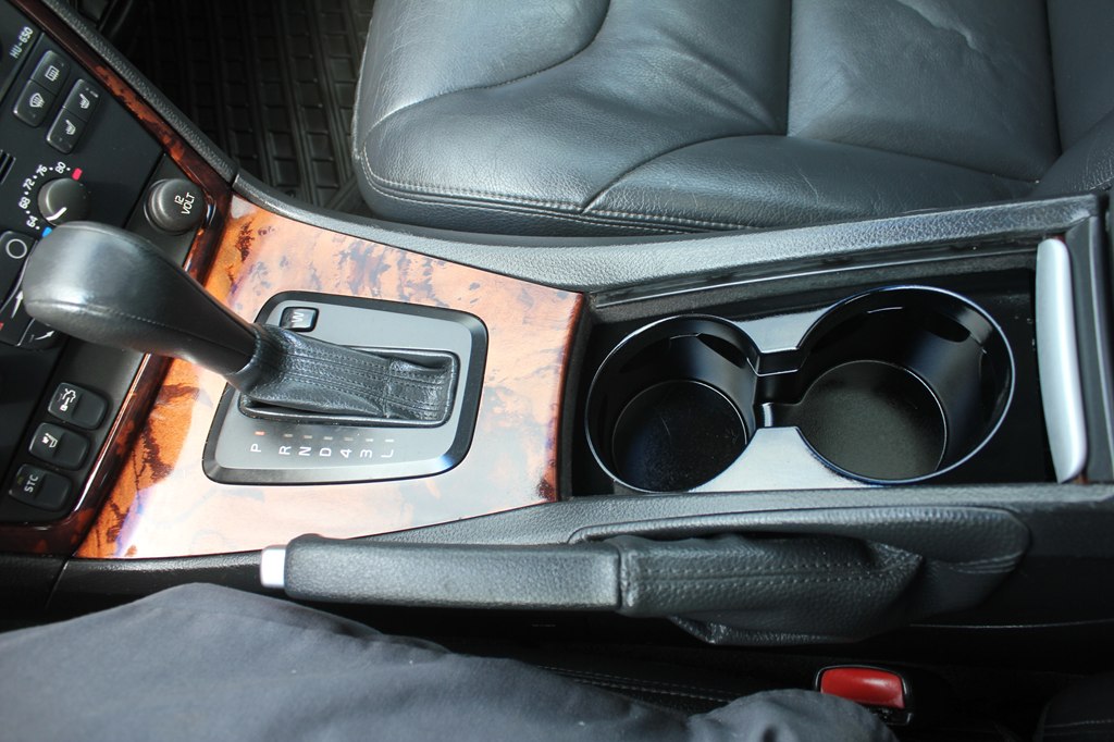 Photo 19 of this VOLVO S60