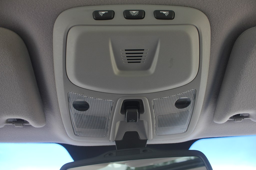 Photo 21 of this VOLVO S60