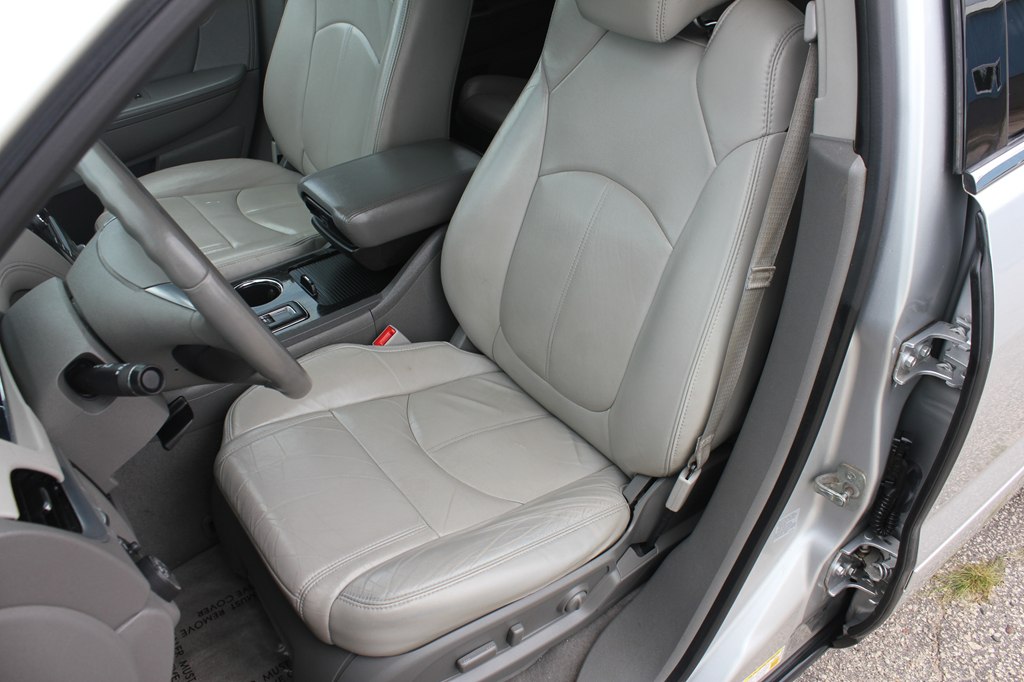 Photo 28 of this CHEVROLET TRAVERSE