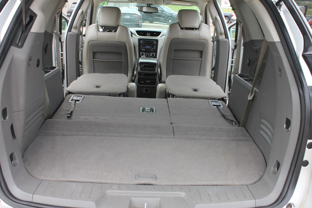 Photo 42 of this CHEVROLET TRAVERSE