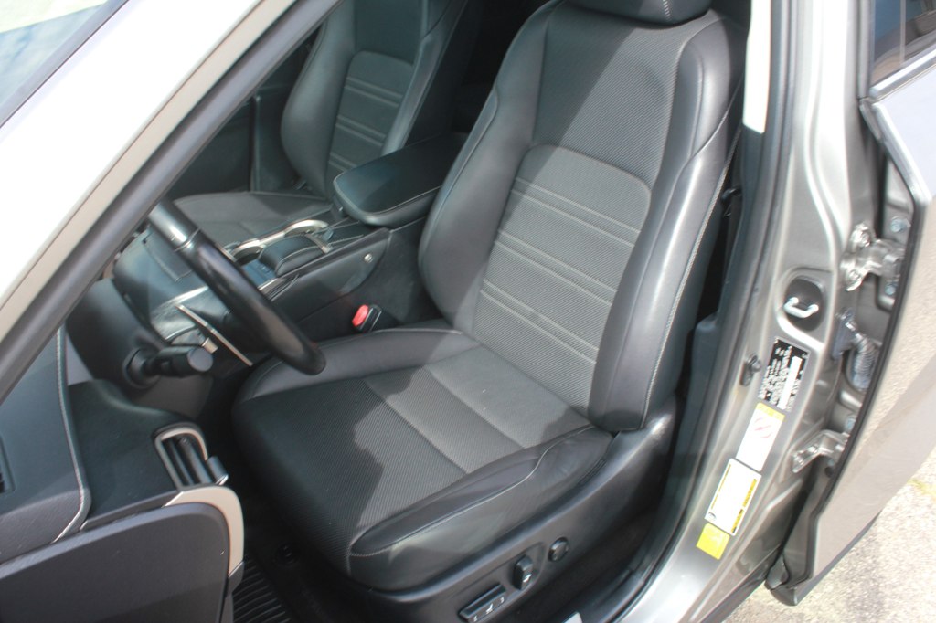 Photo 31 of this LEXUS NX 300