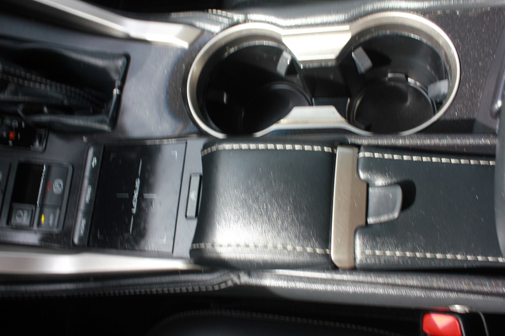 Photo 22 of this LEXUS NX 300