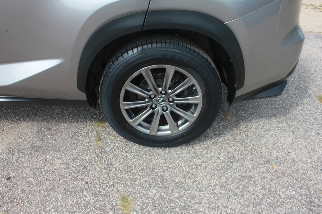 Photo 55 of this LEXUS NX 300