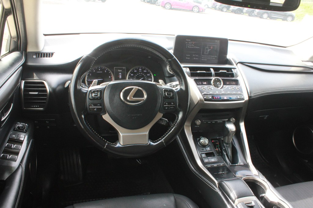 Photo 9 of this LEXUS NX 300