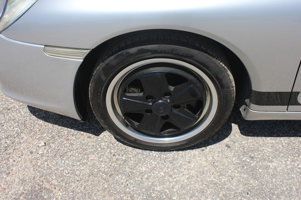 Photo 57 of this PORSCHE 911