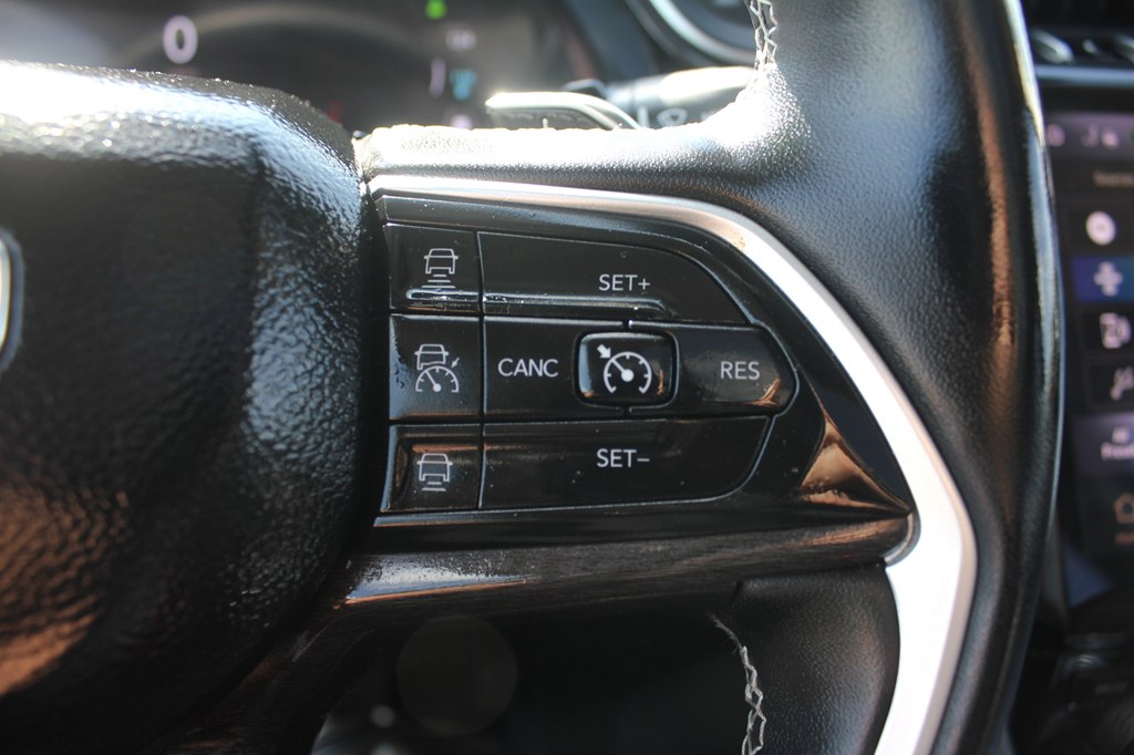 Photo 13 of this JEEP GRAND CHEROKEE