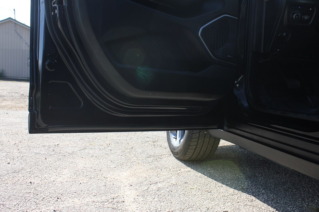 Photo 46 of this JEEP GRAND CHEROKEE