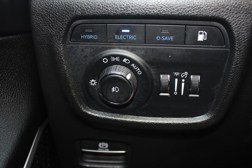Photo 16 of this JEEP GRAND CHEROKEE