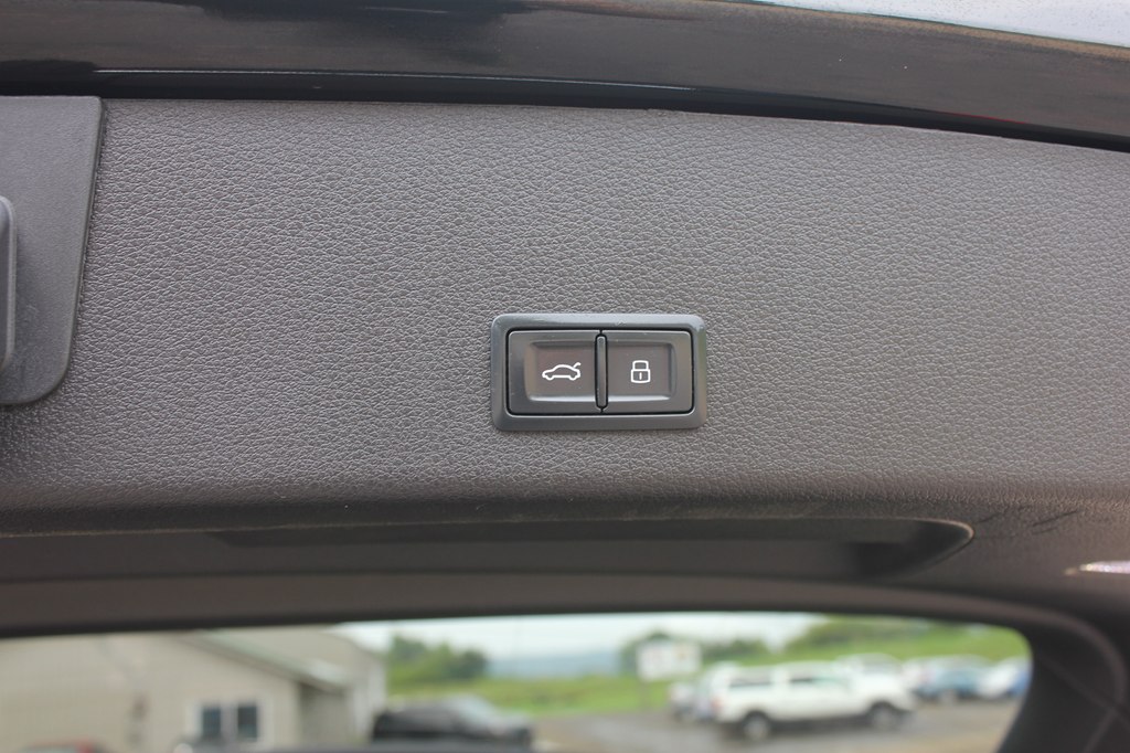 Photo 45 of this AUDI Q8 E-TRON