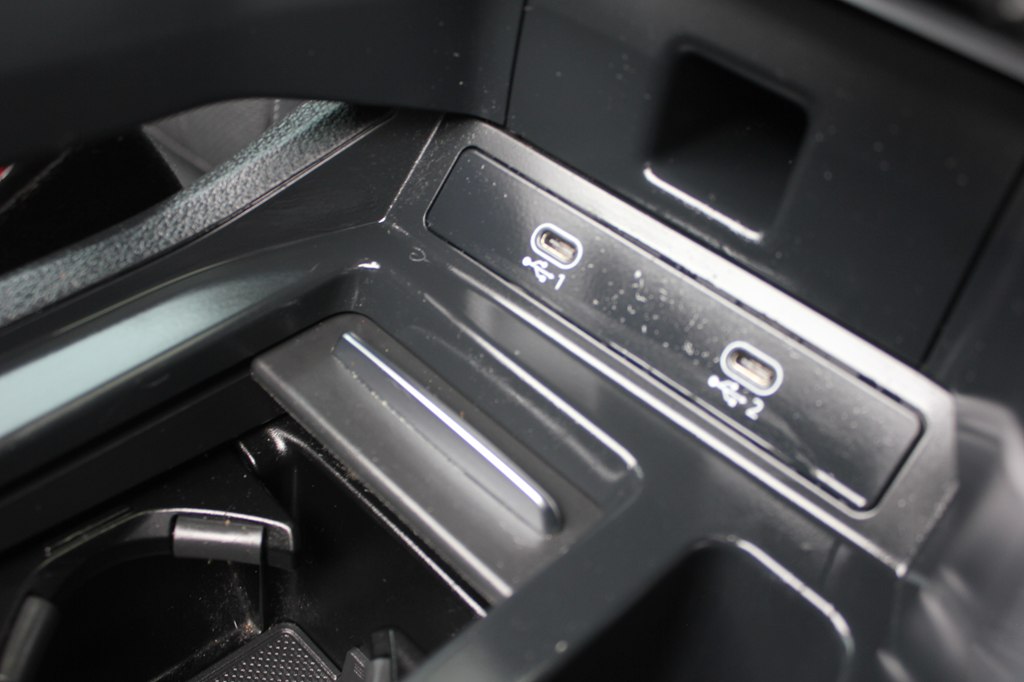 Photo 23 of this AUDI Q8 E-TRON