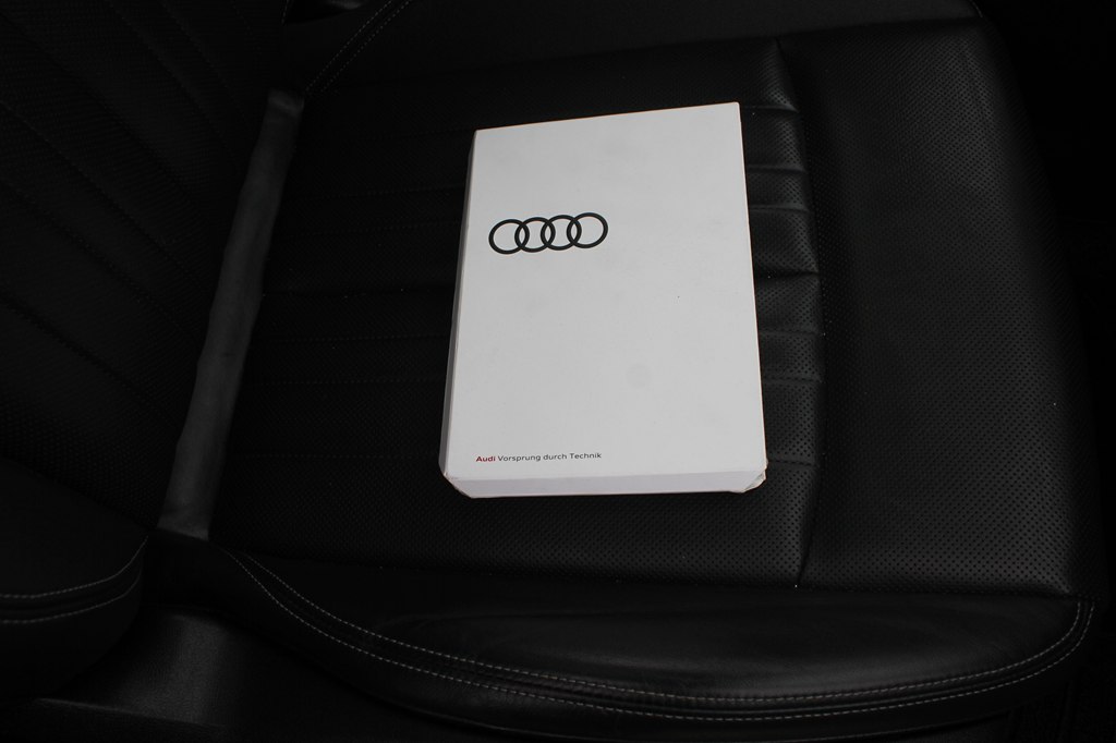 Photo 34 of this AUDI Q8 E-TRON