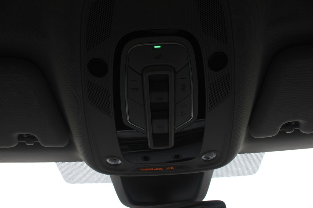 Photo 24 of this AUDI Q8 E-TRON