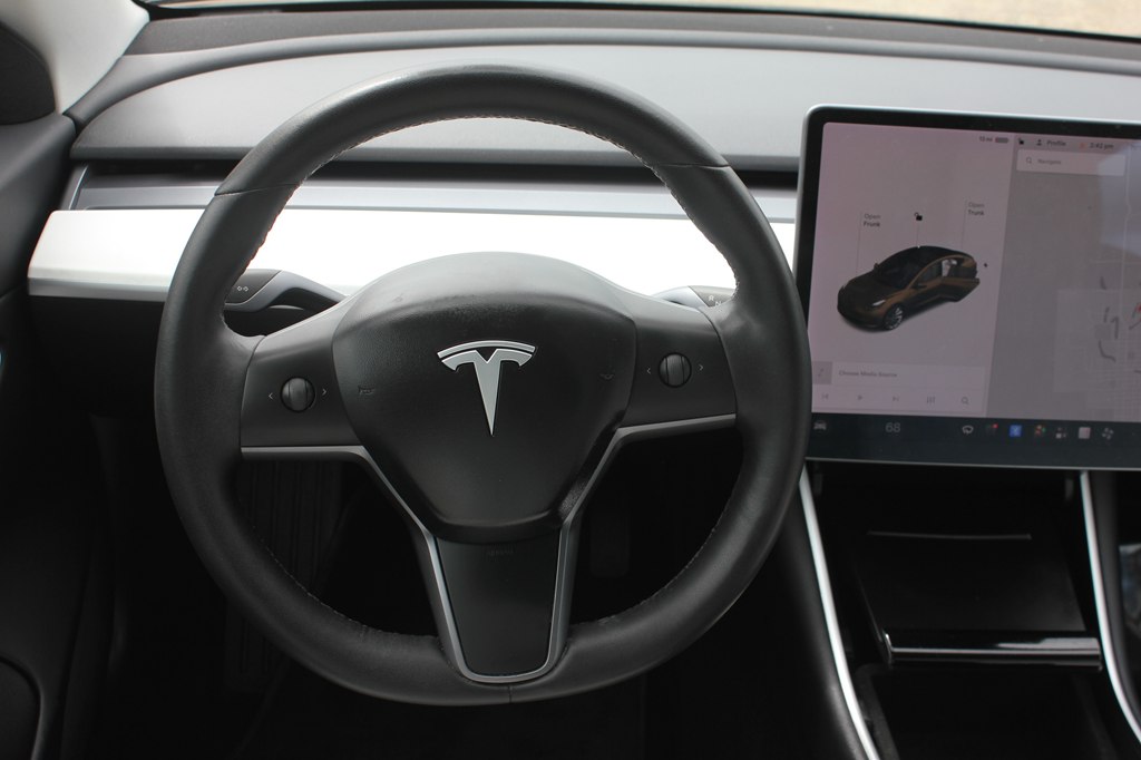 Photo 10 of this TESLA MODEL 3