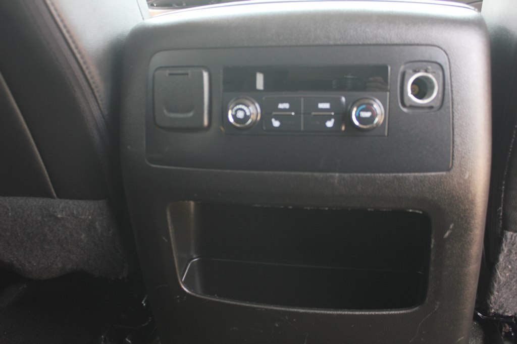 Photo 36 of this CHEVROLET SUBURBAN