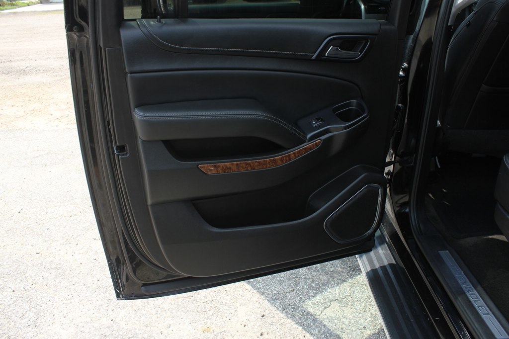 Photo 38 of this CHEVROLET SUBURBAN