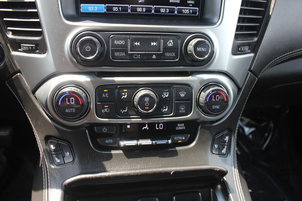 Photo 19 of this CHEVROLET SUBURBAN