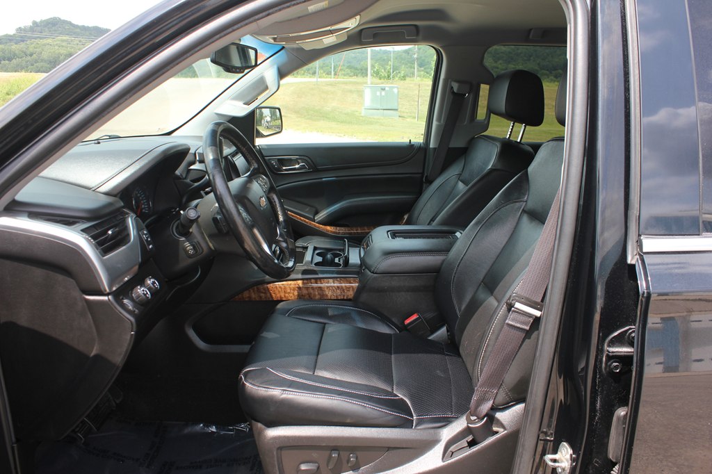 Photo 29 of this CHEVROLET SUBURBAN