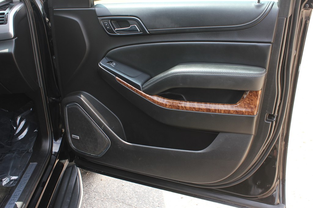 Photo 31 of this CHEVROLET SUBURBAN