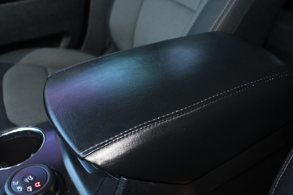 Photo 21 of this FORD EXPLORER