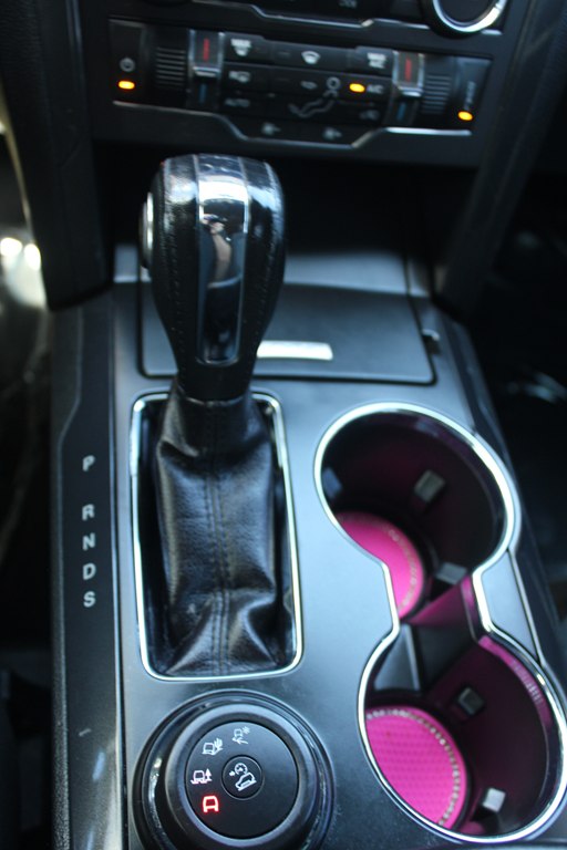 Photo 19 of this FORD EXPLORER