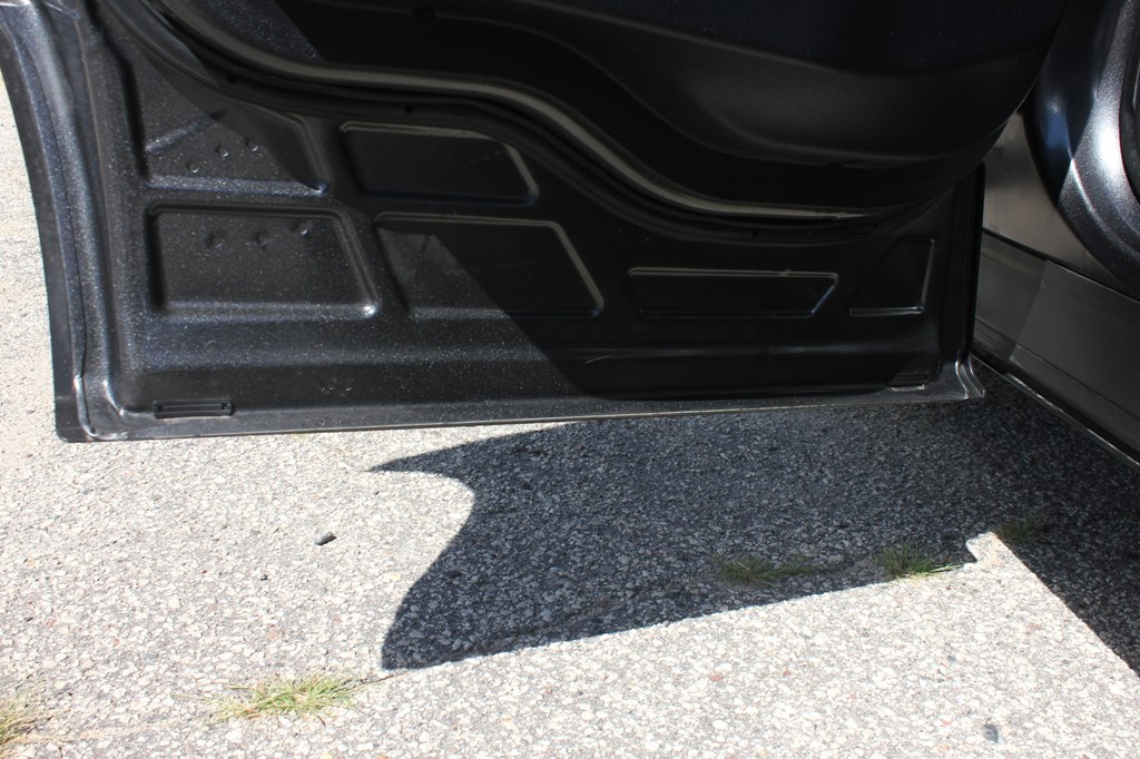 Photo 48 of this FORD EXPLORER