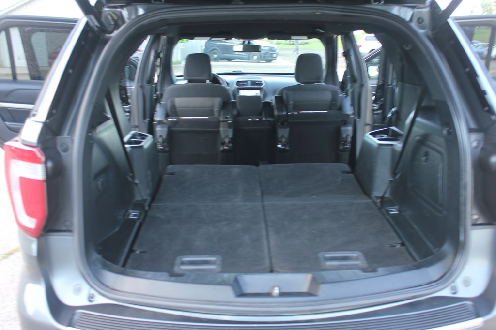 Photo 41 of this FORD EXPLORER