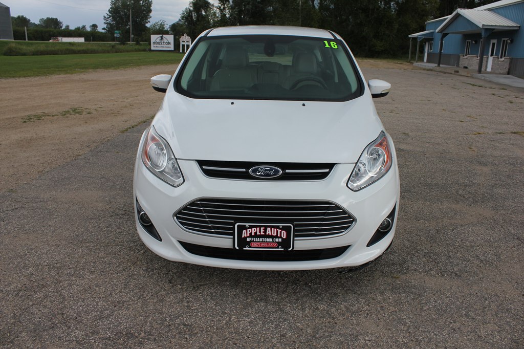 Photo 2 of this FORD C-MAX ENERGI
