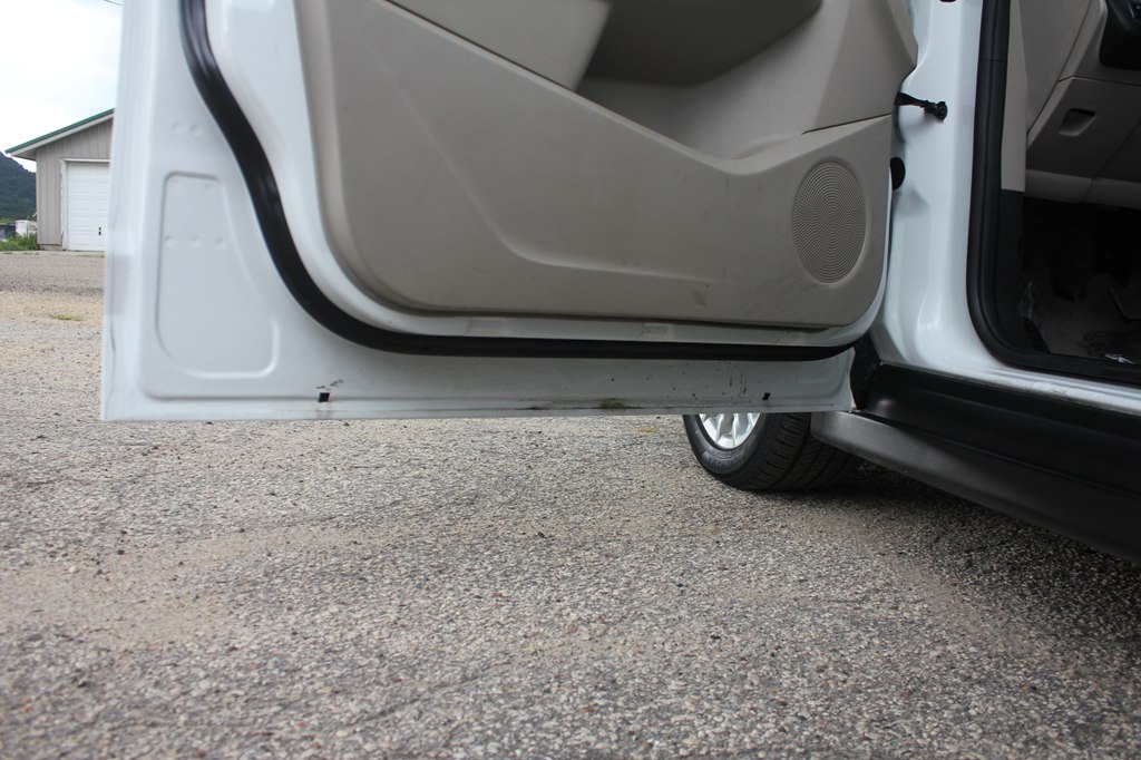 Photo 44 of this FORD C-MAX ENERGI